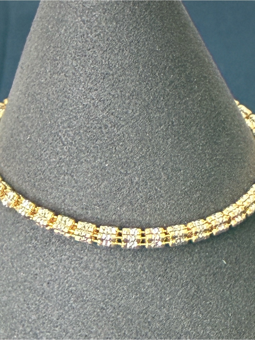 Sterling Silver two tone Silver and Gold bracelet 7” 3mm - Picture 6 of 7